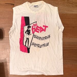 Vintage Sleeveless Graphic Tee XL with neck stain, no odor